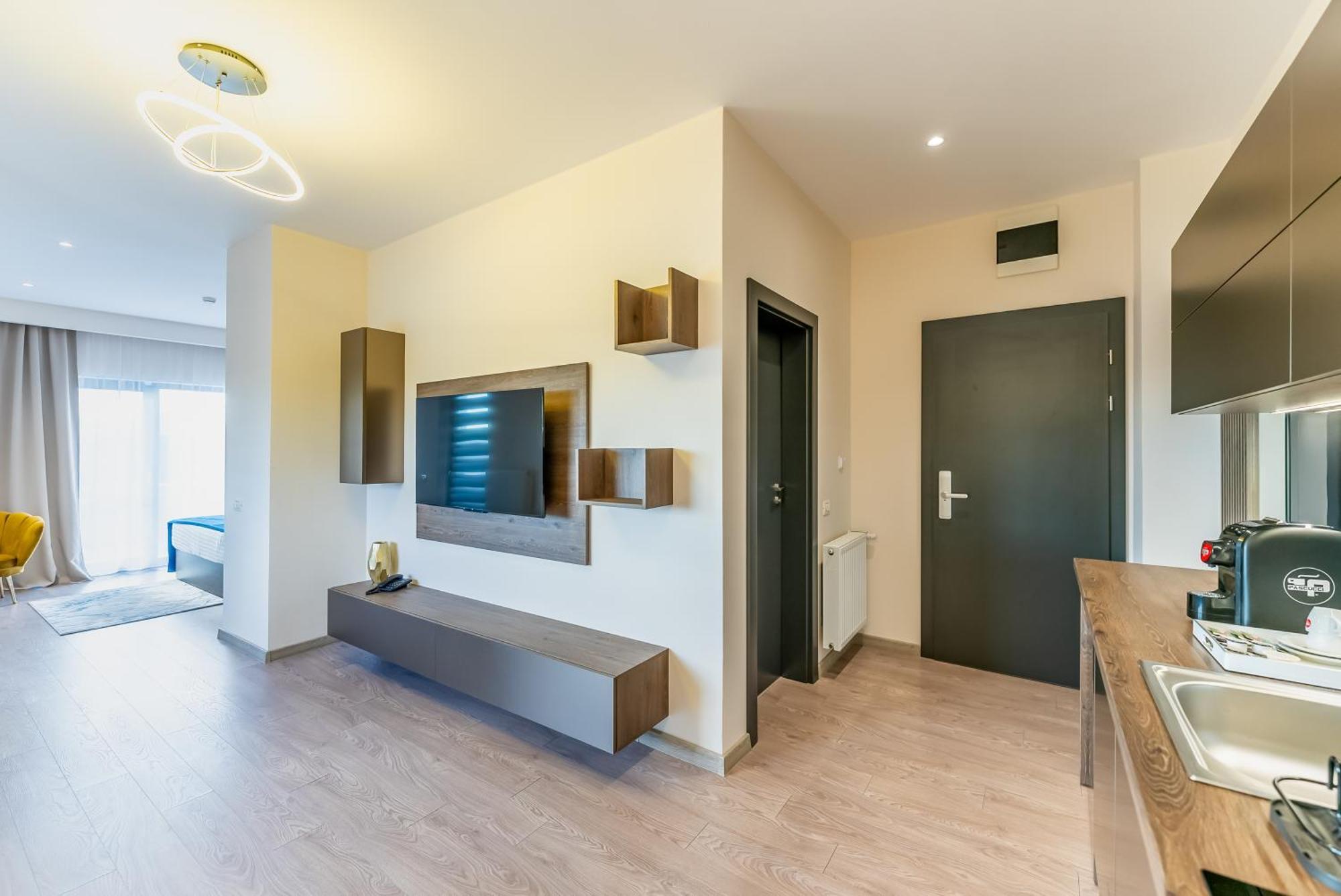 M City Aparthotel Arad Exterior photo